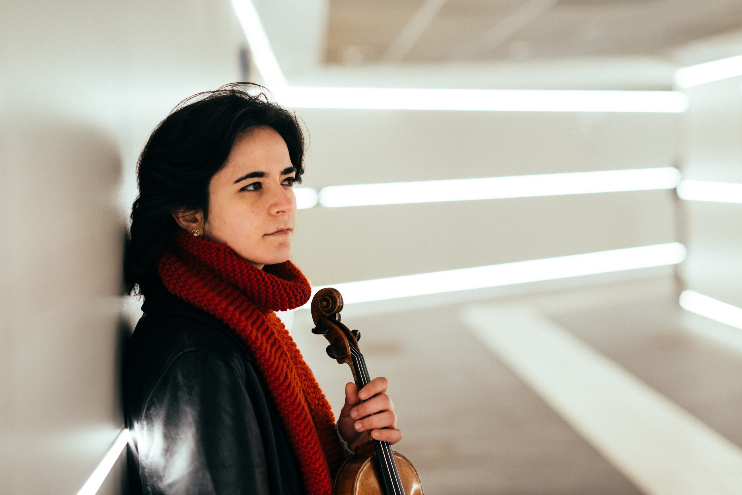 italiaanse-violiste-fabiola-tedesco-nieuwe-concertmeester-van-het-nno